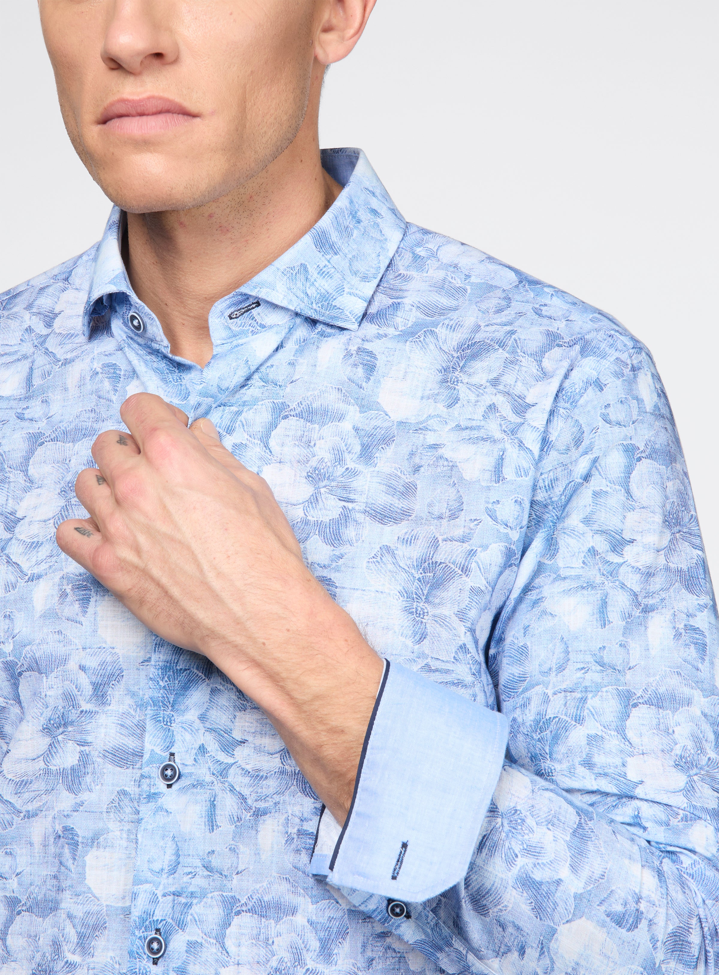 Chemise effet lin à motif floral - Image 2
