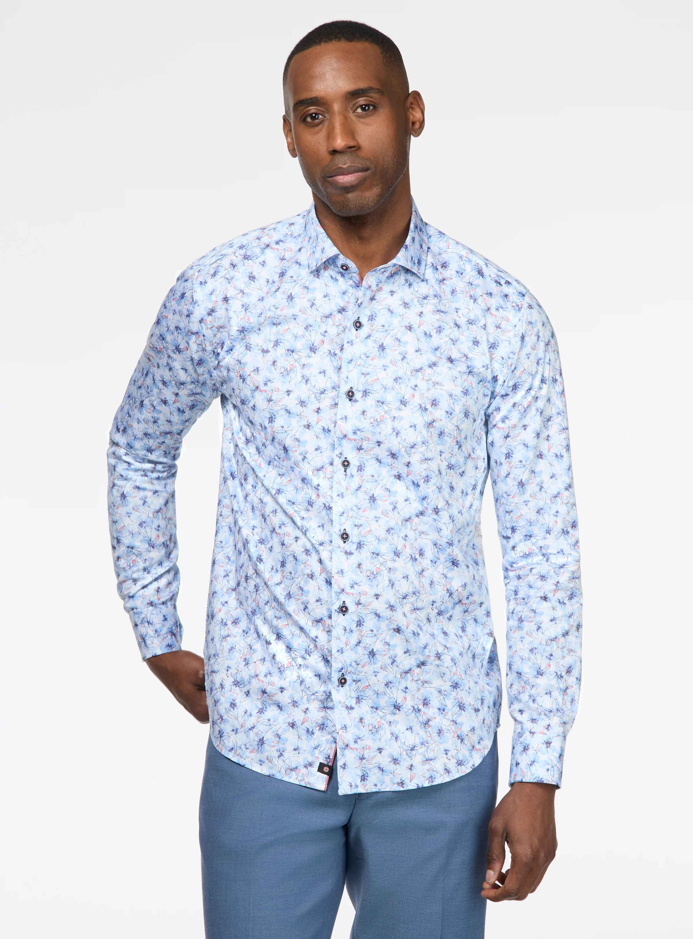 Chemise satinée à motif floral vintage