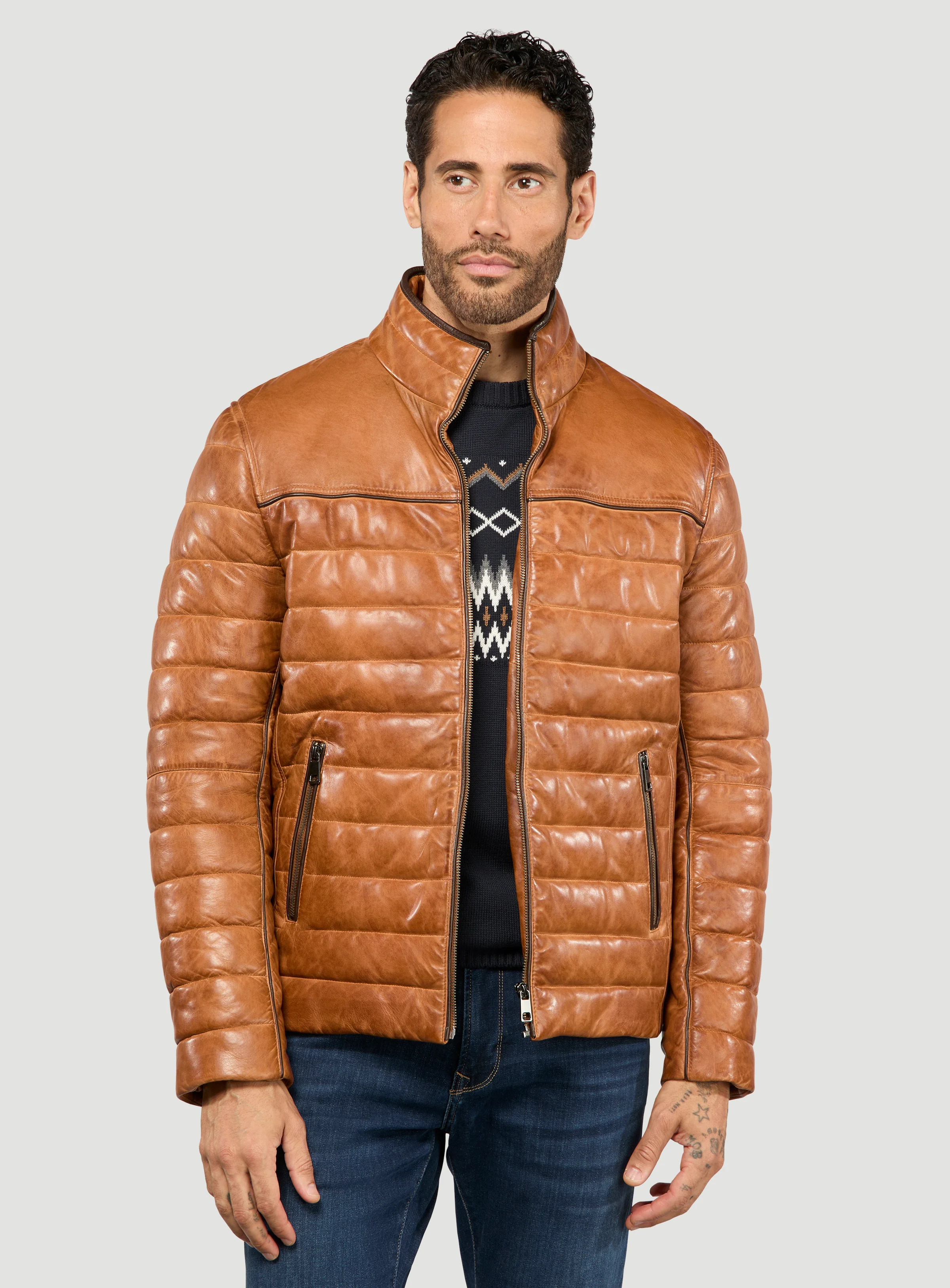 Manteau en cuir brun matelassé