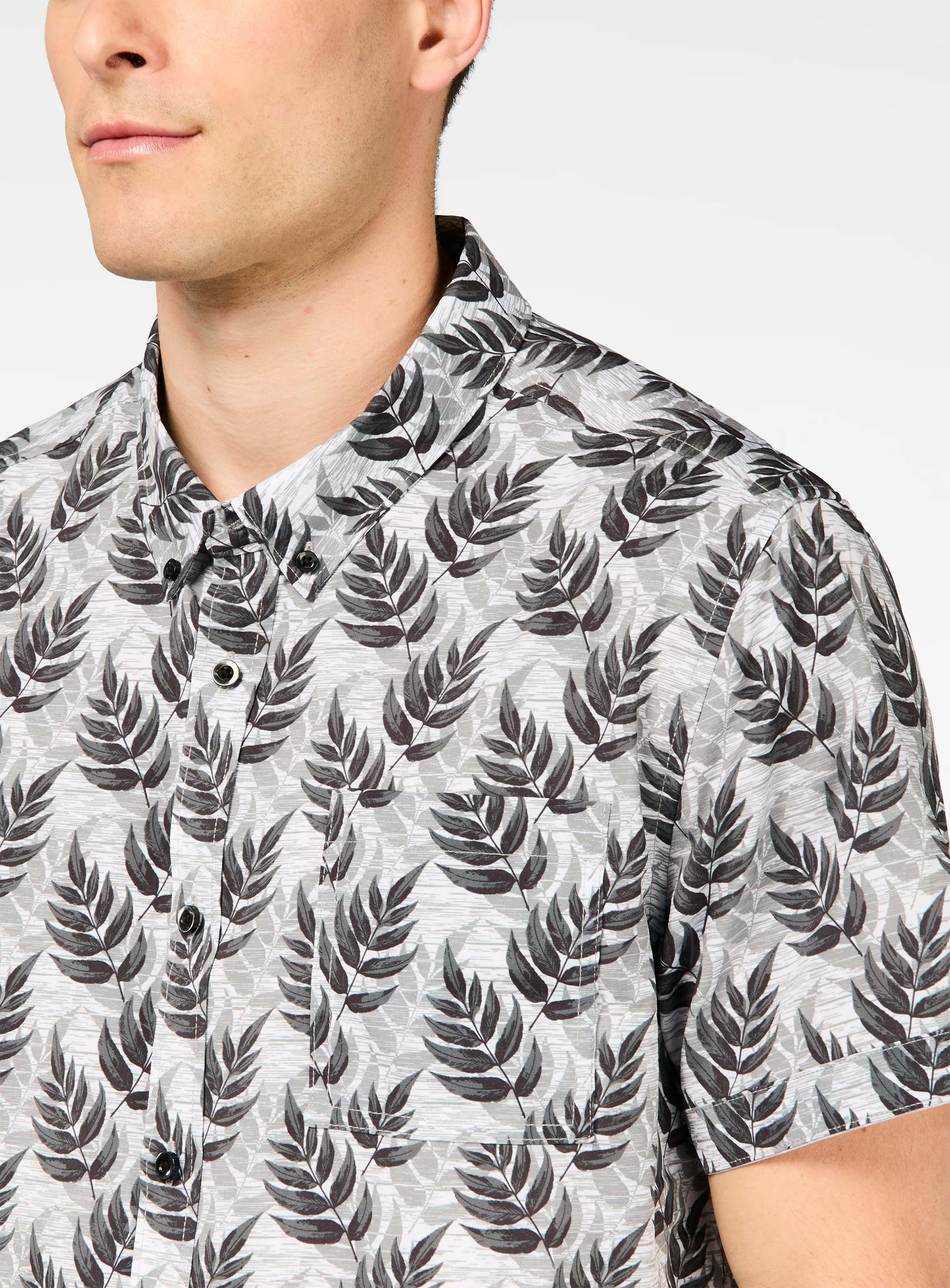Chemise noire à motif - Image 2