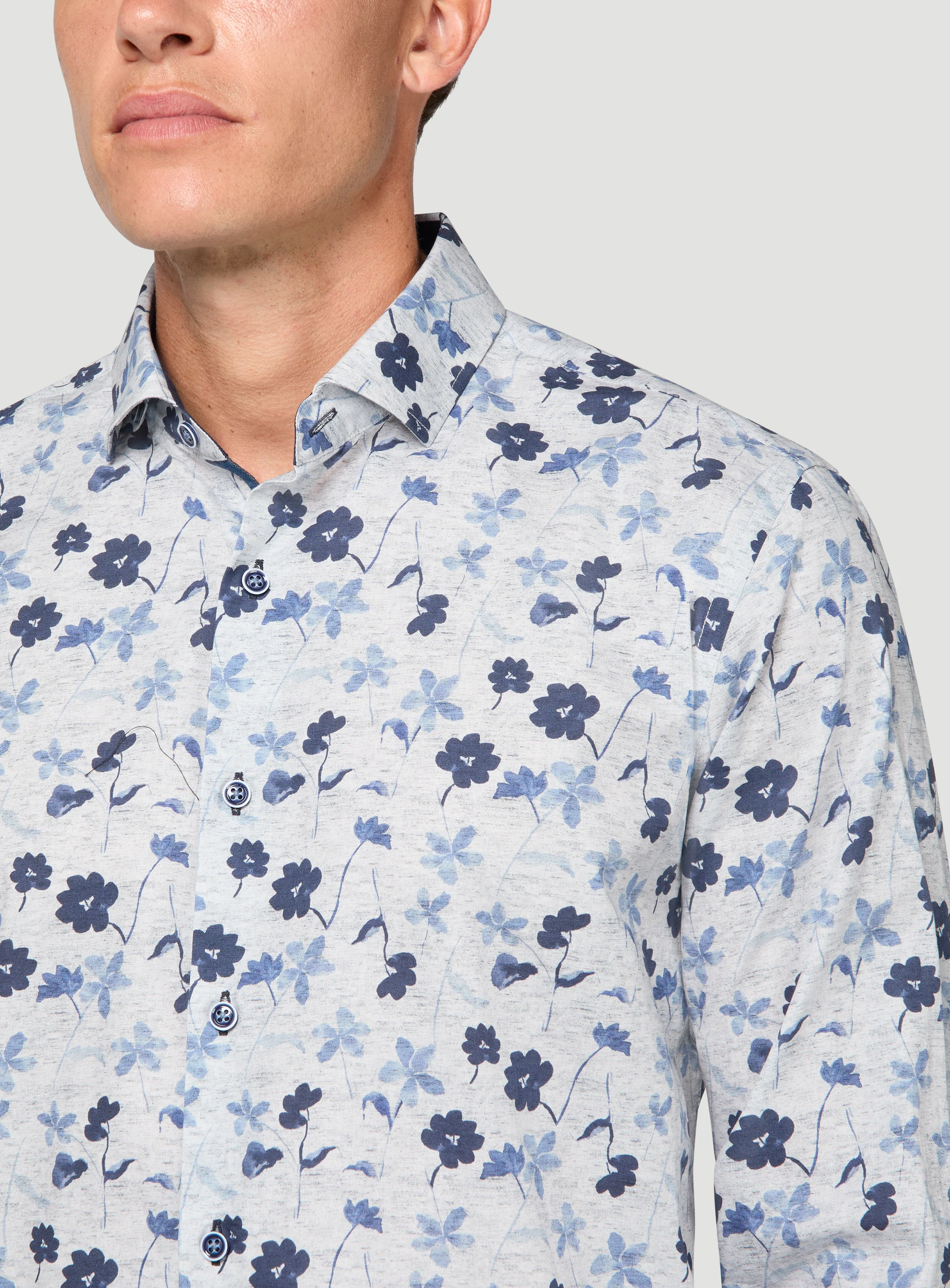 Chemise à motif de fleurs bleues - Image 2