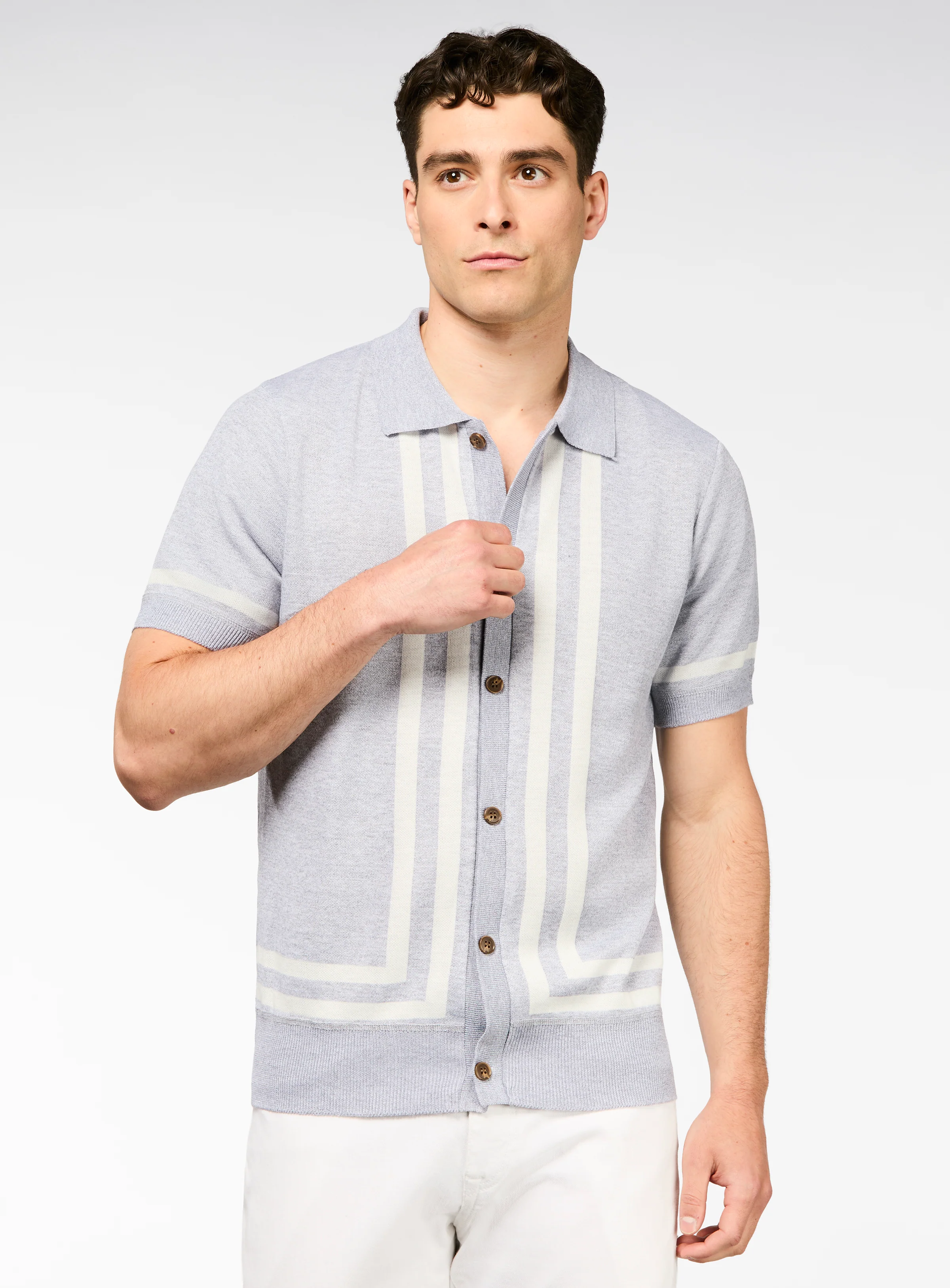 Chemise en tricot gris