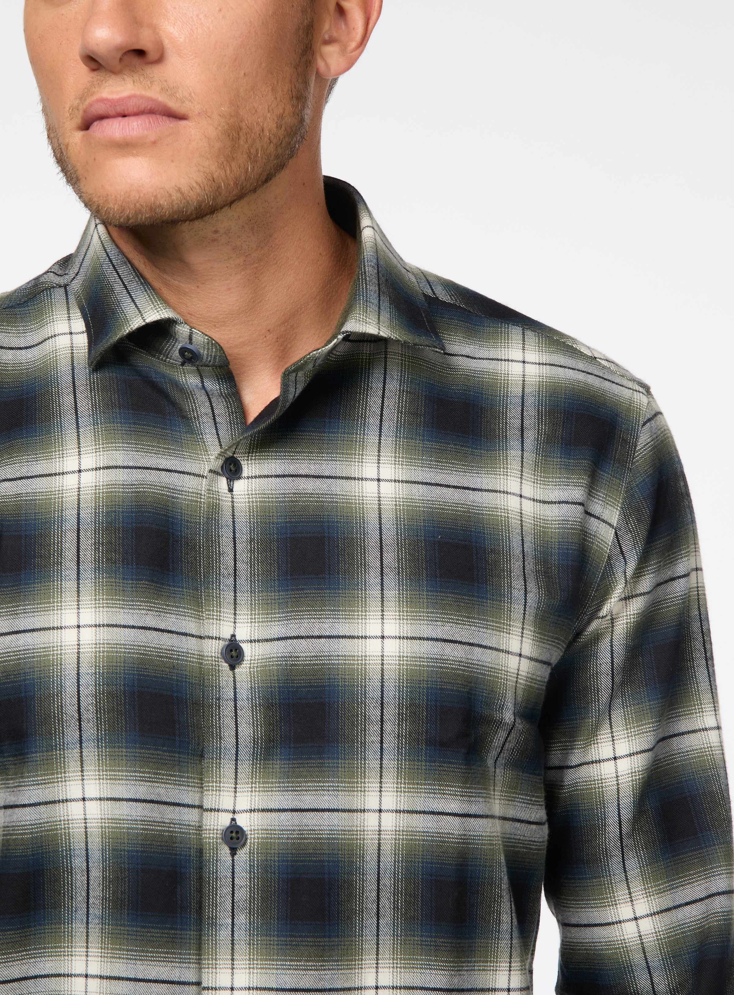 Chemise en flanelle à carreaux marine et verts - Image 2